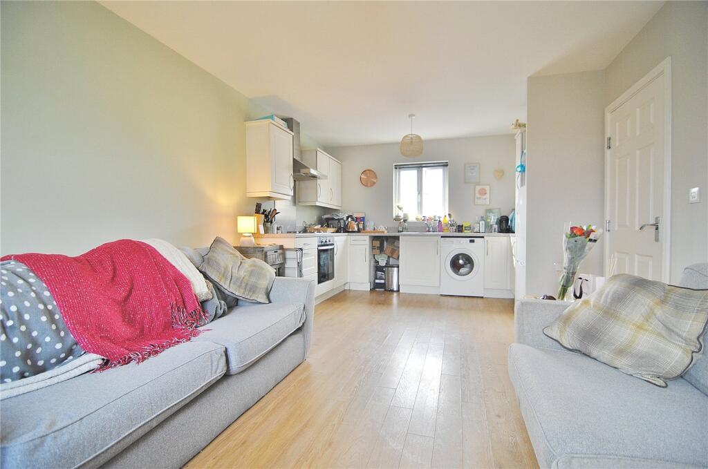 2 bed Apartment for rent in Nailsworth. From Parkers Estate Agents - Stroud