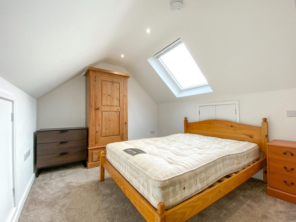 1 bed House Share for rent in Carterton. From Parkers Estate Agents - Witney