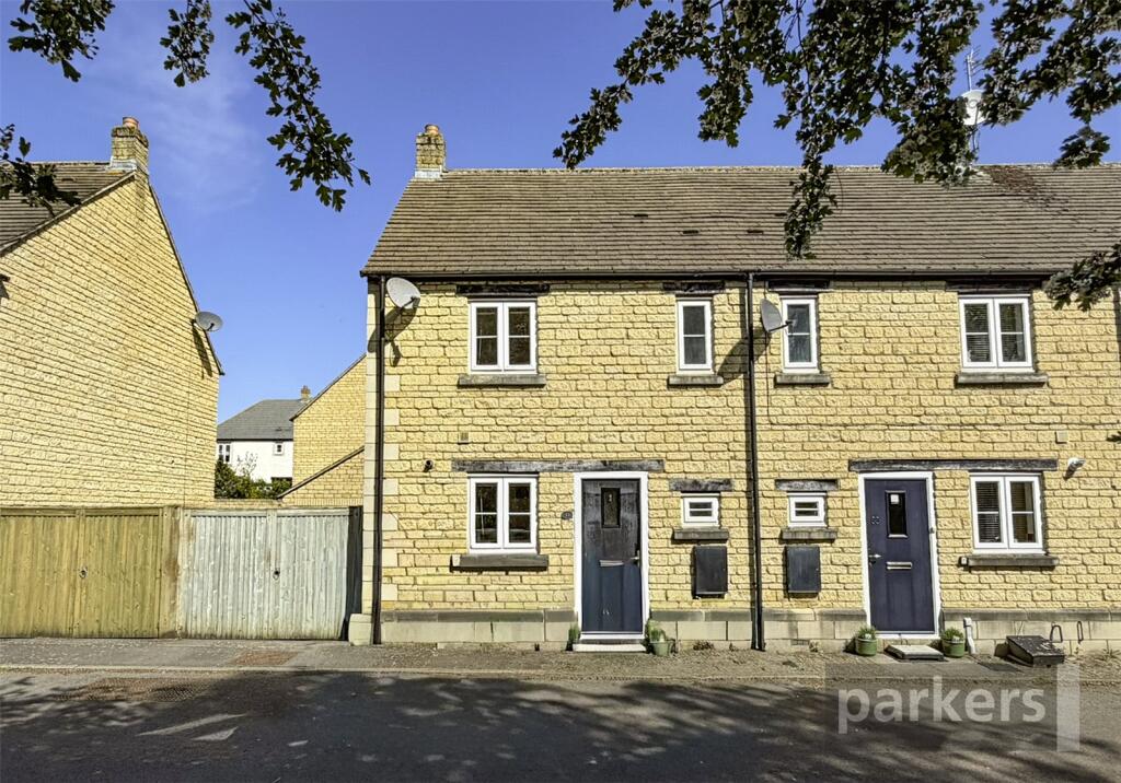 2 bed End of Terrace for rent in Carterton. From Parkers Estate Agents - Witney