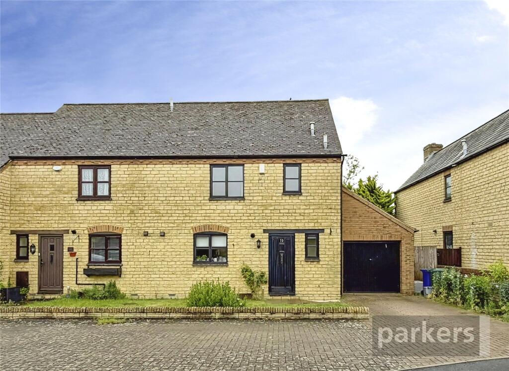 3 bed Semi Detached for rent in Kidlington. From Parkers Estate Agents - Witney 3 bed Semi Detached for rent in Kidlington. From Parkers Estate Agents - Witney