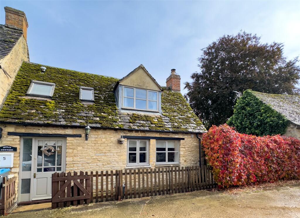 2 bed Semi Detached for rent in Bampton. From Parkers Estate Agents - Witney 2 bed Semi Detached for rent in Bampton. From Parkers Estate Agents - Witney