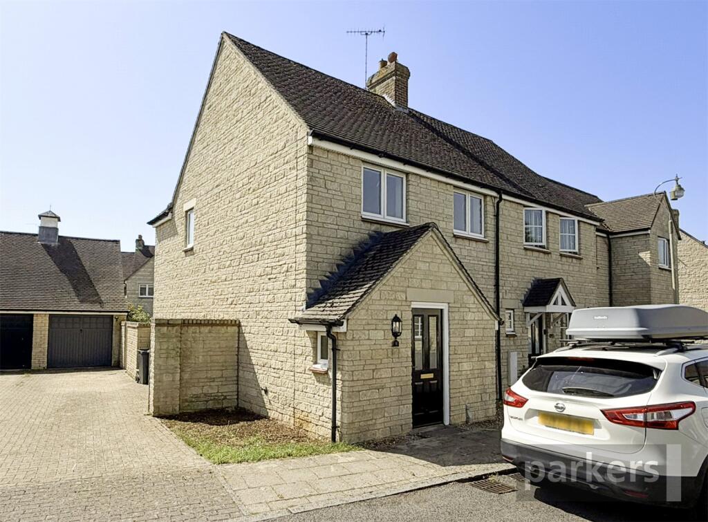 3 bed Semi Detached for rent in Witney. From Parkers Estate Agents - Witney