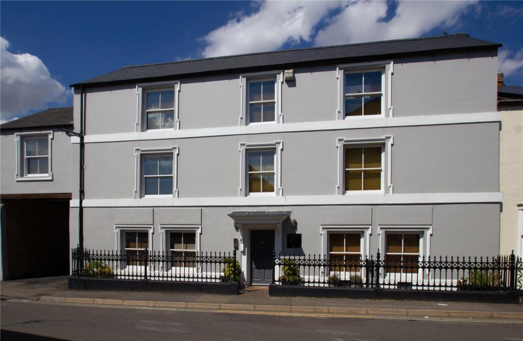 2 bed Apartment for rent in Eynsham. From Parkers Estate Agents - Witney