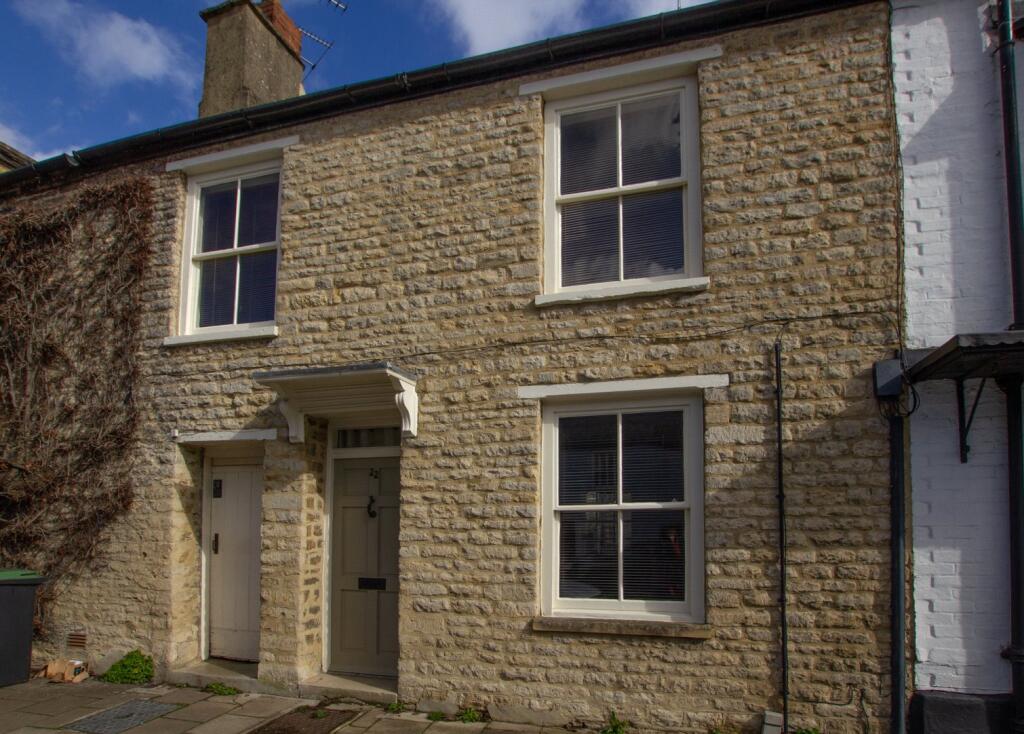3 bed Mid Terraced House for rent in Witney. From Parkers Estate Agents - Witney 3 bed Mid Terraced House for rent in Witney. From Parkers Estate Agents - Witney