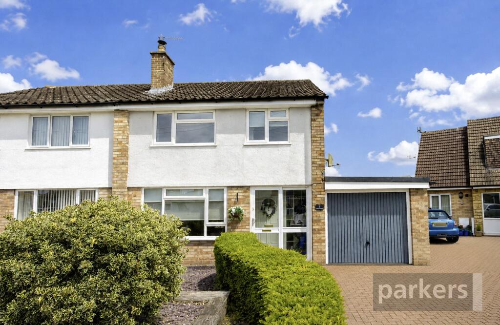 3 bed Semi Detached for rent in Long Hanborough. From Parkers Estate Agents - Witney