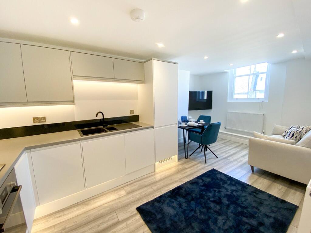 1 bed Apartment for rent in Witney. From Parkers Estate Agents - Witney 1 bed Apartment for rent in Witney. From Parkers Estate Agents - Witney