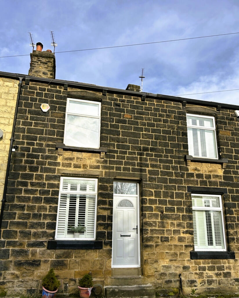 2 bed Mid Terraced House for rent in Guiseley. From Parkes & Co - Otley 2 bed Mid Terraced House for rent in Guiseley. From Parkes & Co - Otley