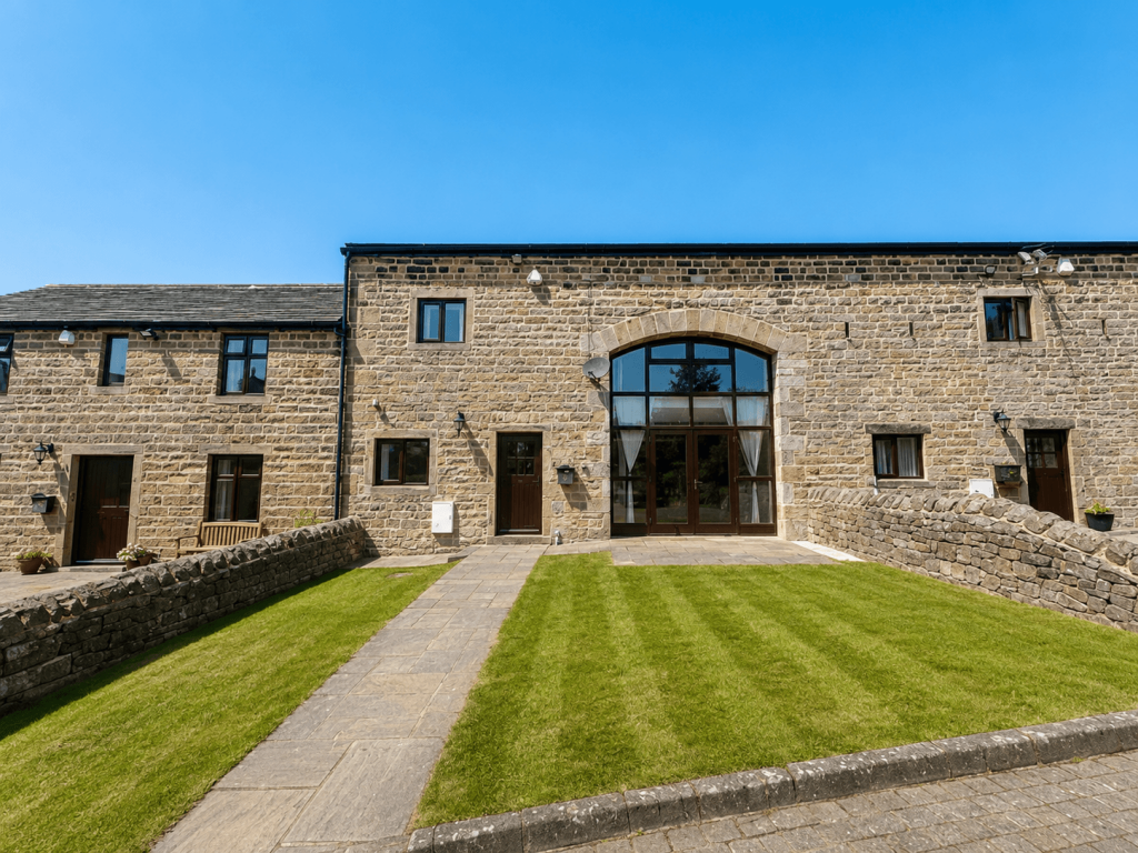 3 bed Barn Conversion for rent in Askwith. From Parkes & Co - Otley 3 bed Barn Conversion for rent in Askwith. From Parkes & Co - Otley