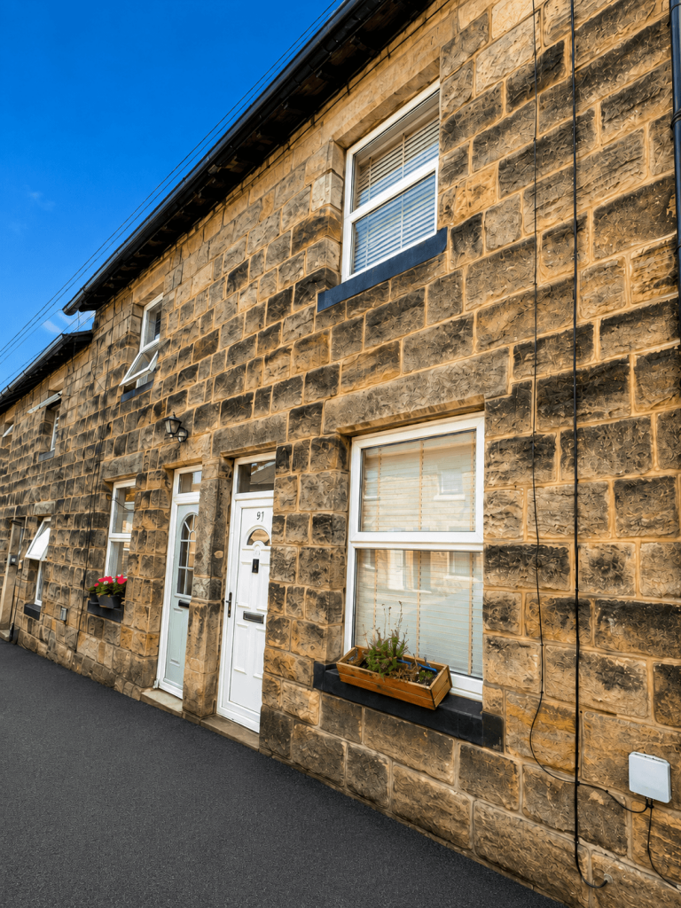 2 bed Mid Terraced House for rent in Otley. From Parkes & Co - Otley