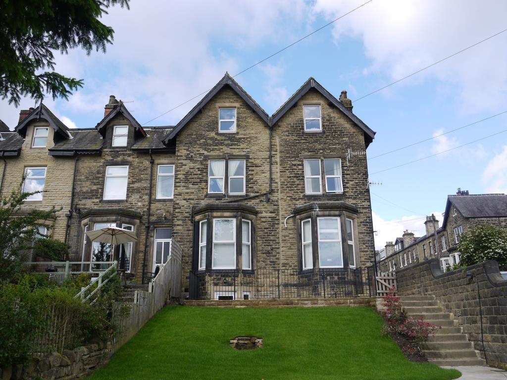 3 bed Apartment for rent in Otley. From Parkes & Co - Otley 3 bed Apartment for rent in Otley. From Parkes & Co - Otley