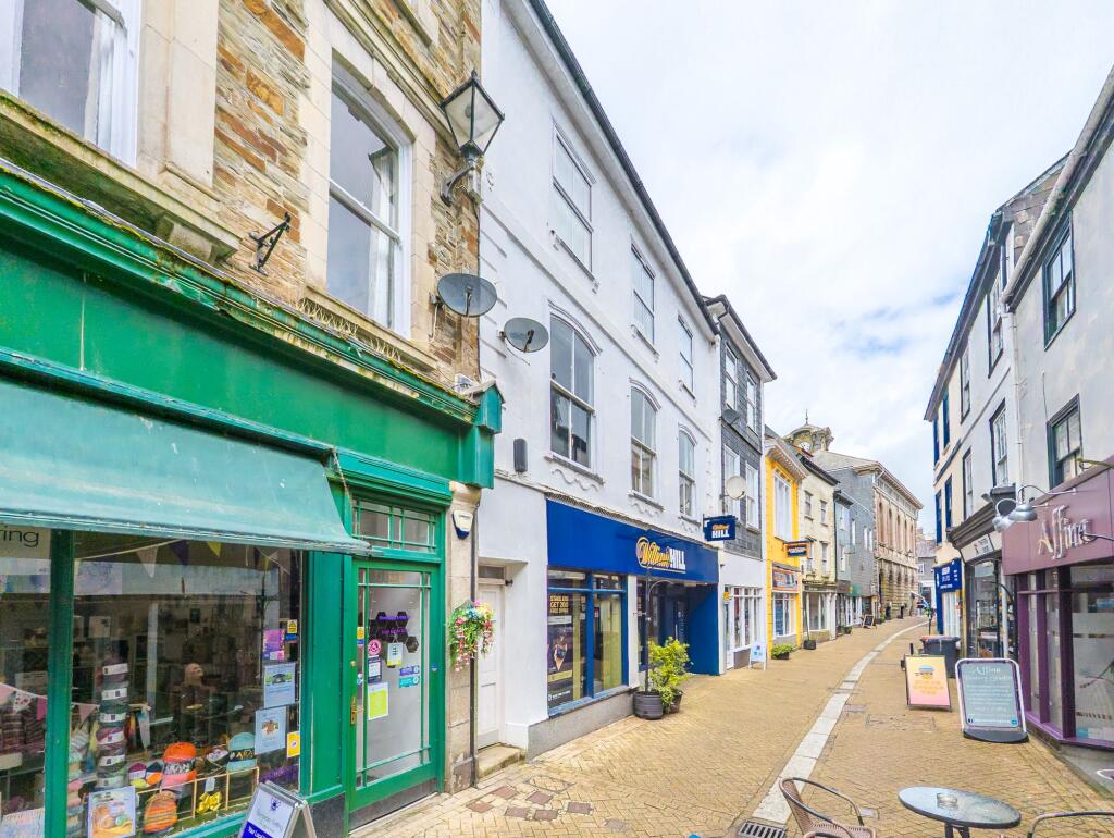 2 bed Apartment for rent in Liskeard. From Parkes & Pearn - Liskeard 2 bed Apartment for rent in Liskeard. From Parkes & Pearn - Liskeard