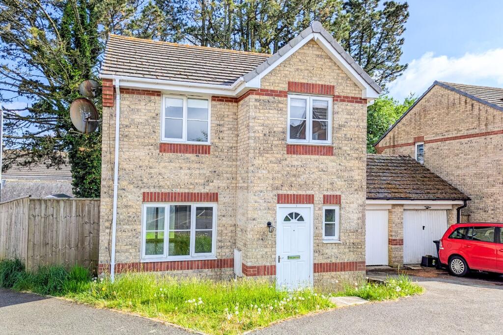 3 bed Link detached for rent in Liskeard. From Parkes & Pearn - Liskeard
