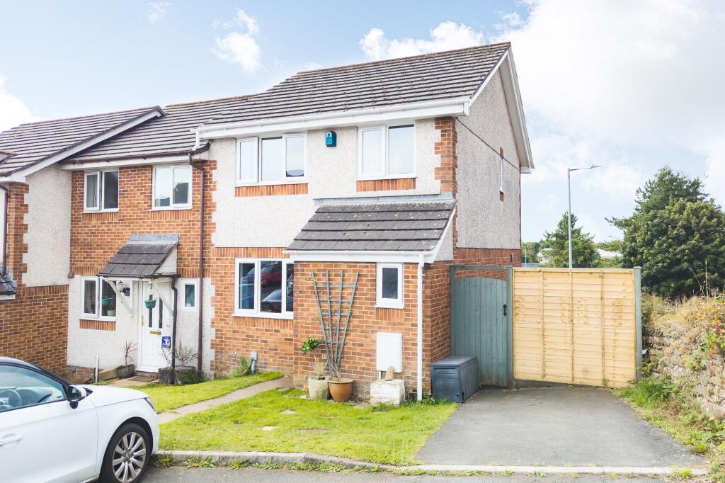 3 bed Semi Detached for rent in Liskeard. From Parkes & Pearn - Liskeard