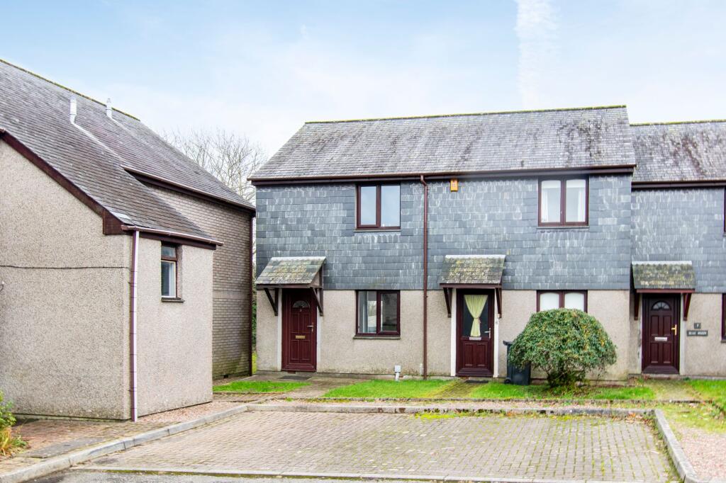 2 bed Mid Terraced House for rent in Liskeard. From Parkes & Pearn - Liskeard 2 bed Mid Terraced House for rent in Liskeard. From Parkes & Pearn - Liskeard