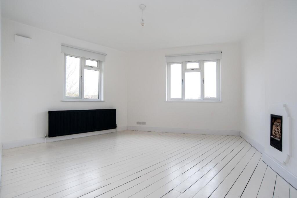 2 bed 1st Floor Flat for rent in Camden Town. From Parkheath - Belsize Park