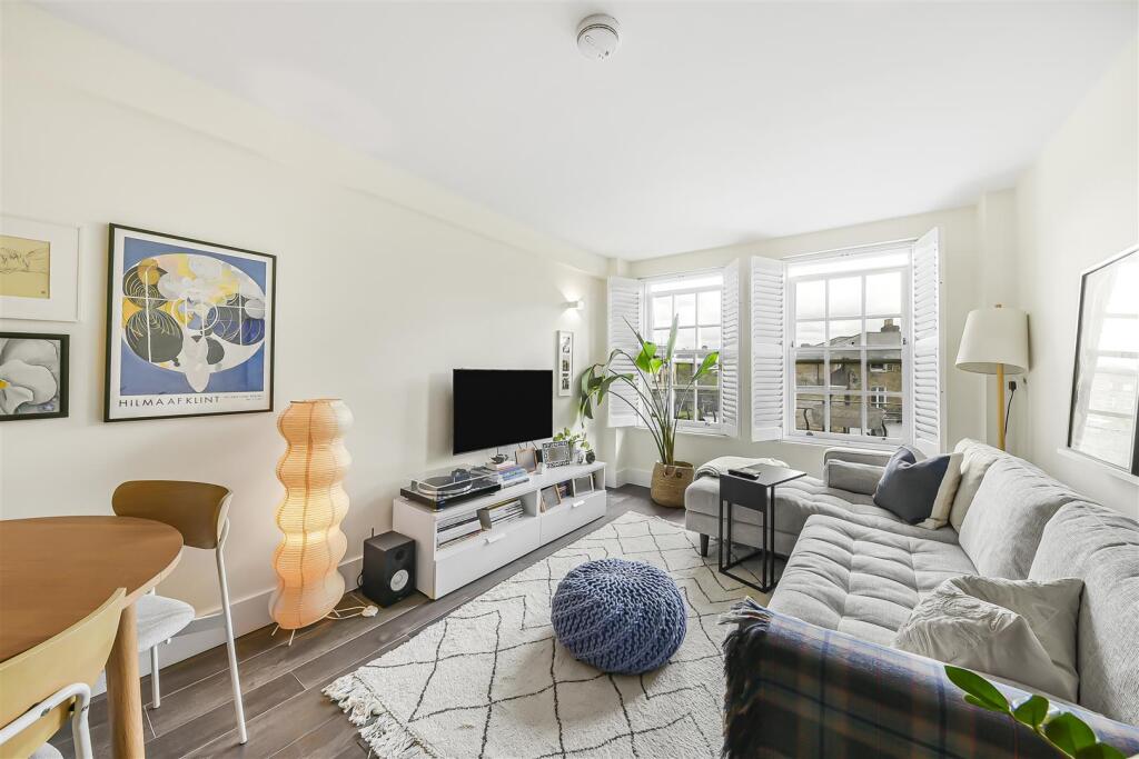 2 bed Apartment for rent in Hampstead. From Parkheath - Belsize Park