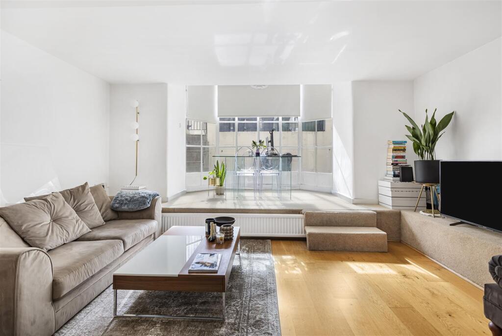 1 bed 1st Floor Flat for rent in Hampstead. From Parkheath - Belsize Park