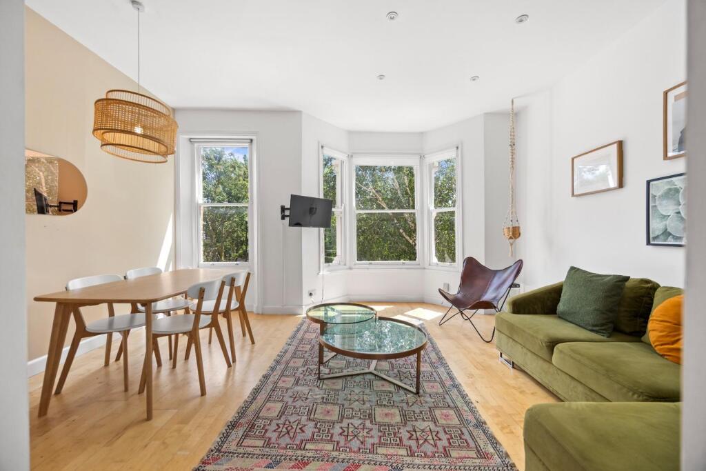 1 bed 1st Floor Flat for rent in Camden Town. From Parkheath - Belsize Park