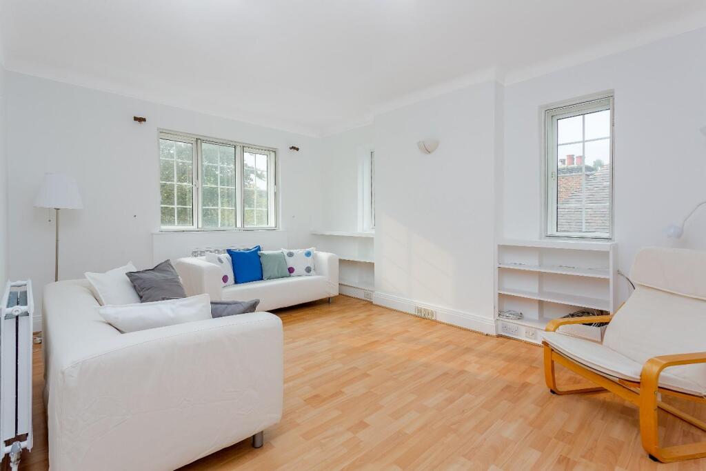 4 bed Apartment for rent in Hampstead. From Parkheath - Belsize Park
