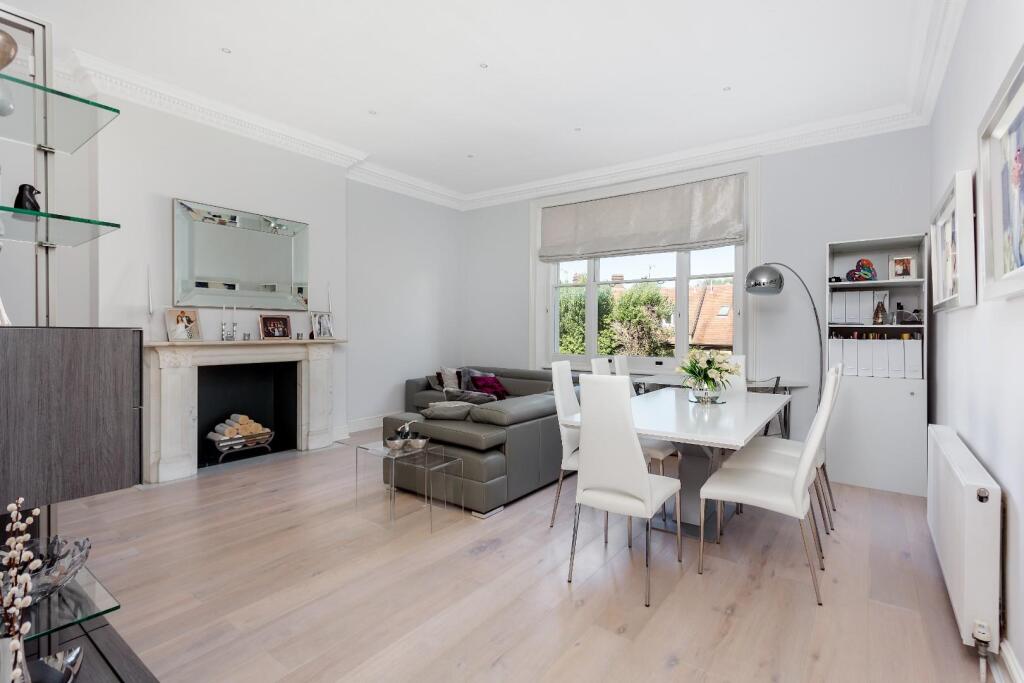 2 bed 1st Floor Flat for rent in Hampstead. From Parkheath - Belsize Park