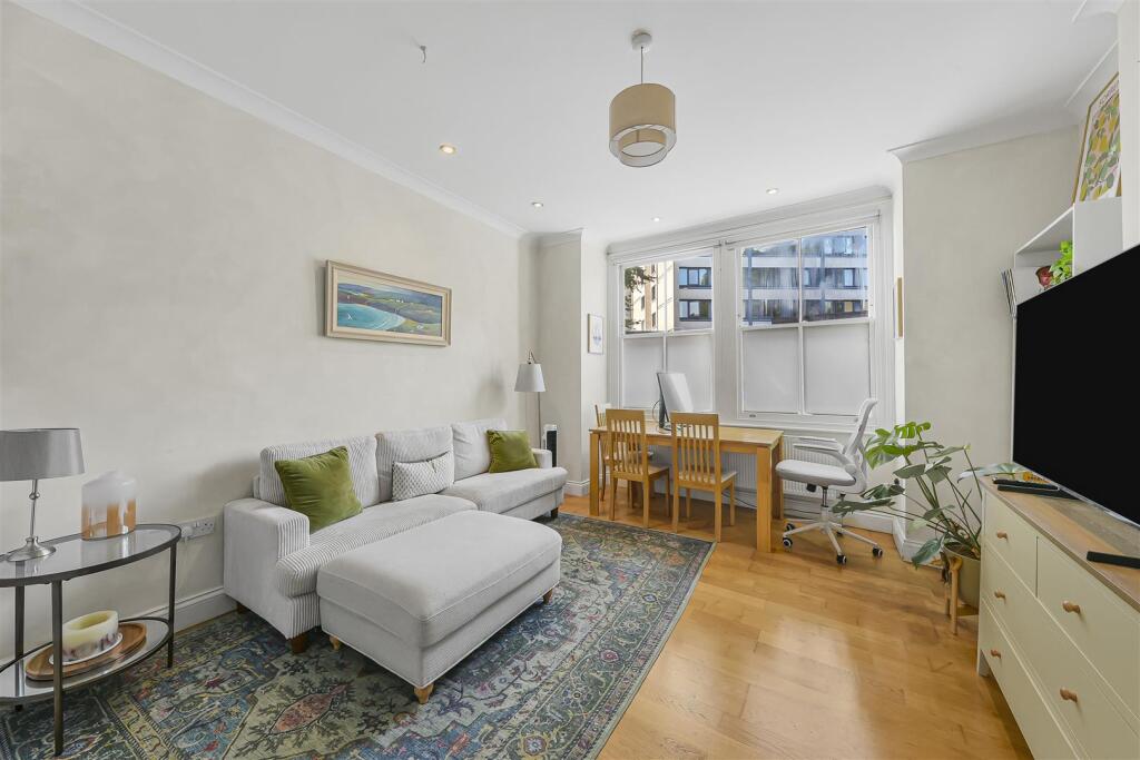 1 bed 1st Floor Flat for rent in Hampstead. From Parkheath - Belsize Park