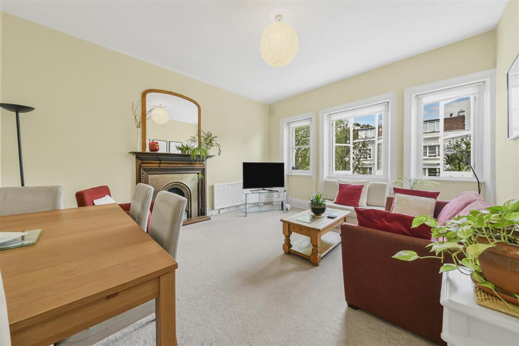 2 bed 1st Floor Flat for rent in Hampstead. From Parkheath - Belsize Park