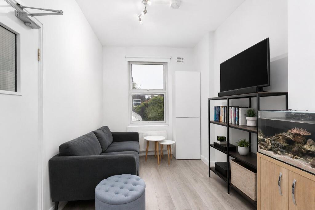 2 bed 1st Floor Flat for rent in Camden Town. From Parkheath - Belsize Park 2 bed 1st Floor Flat for rent in Camden Town. From Parkheath - Belsize Park