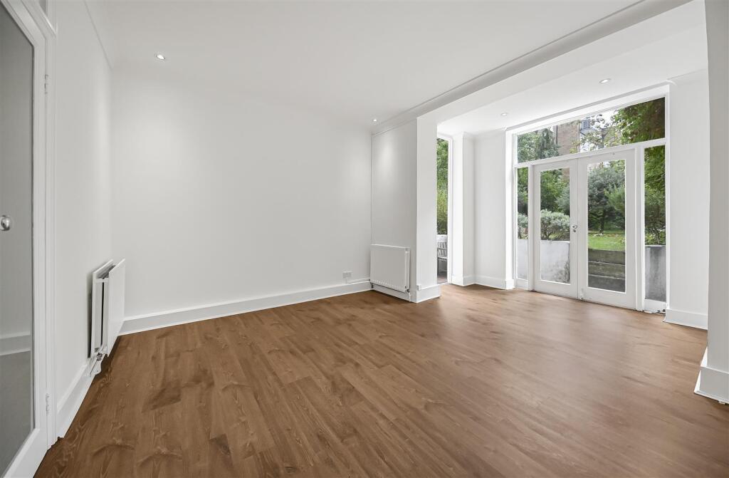 3 bed 1st Floor Flat for rent in Hampstead. From Parkheath - Belsize Park