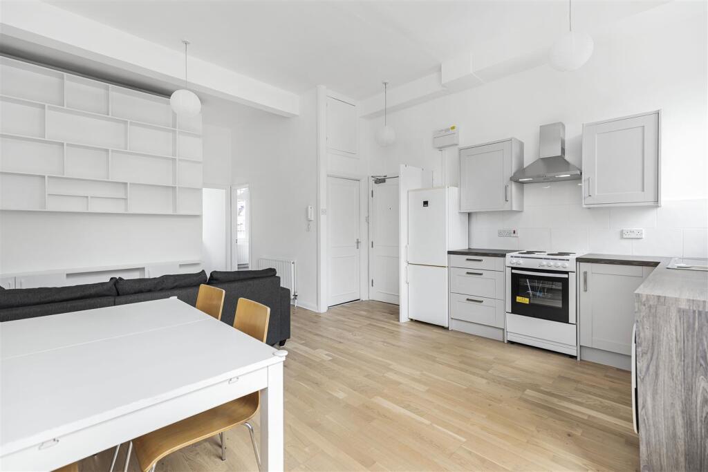 2 bed 1st Floor Flat for rent in Hampstead. From Parkheath - West Hampstead