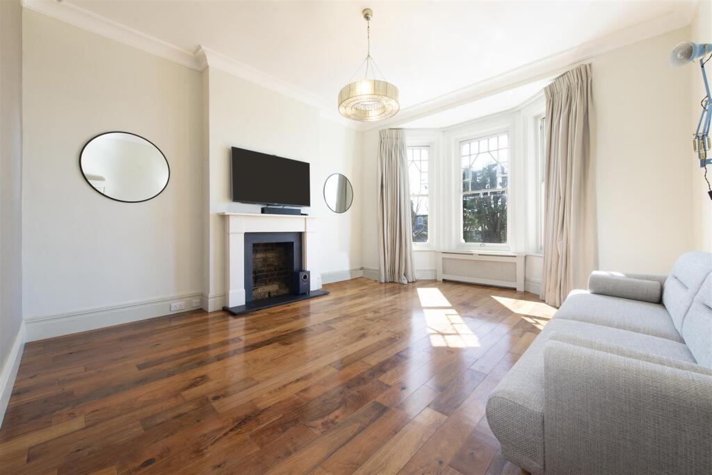 2 bed Apartment for rent in Hampstead. From Parkheath - West Hampstead