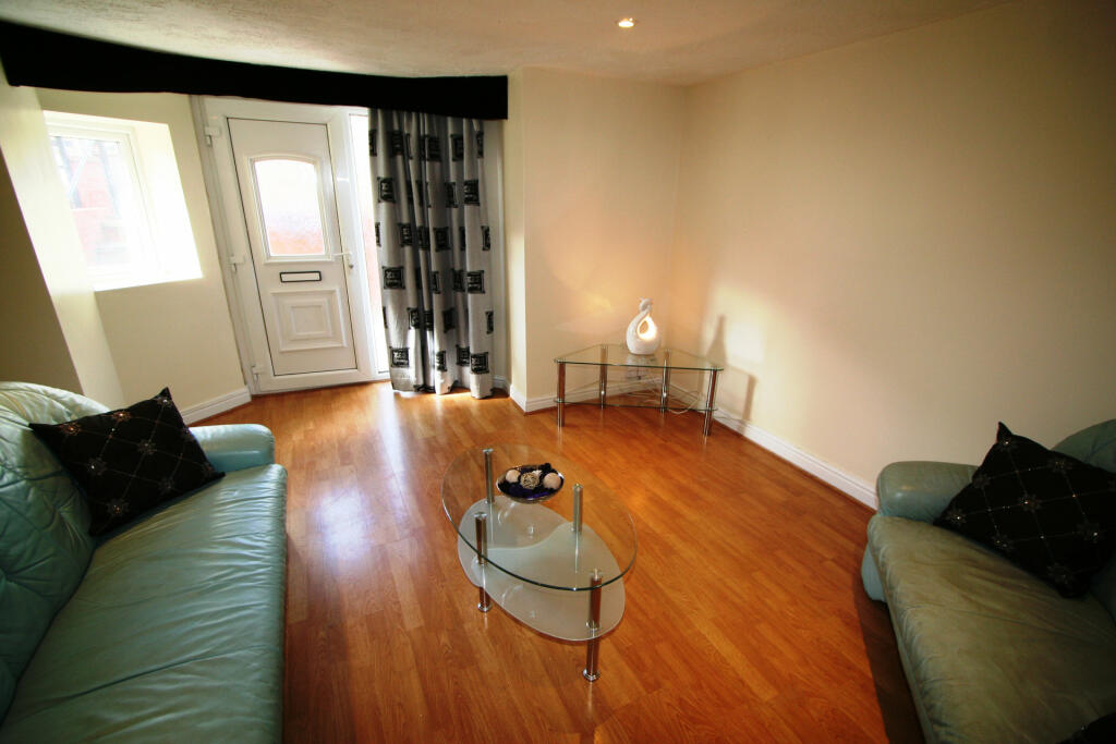 1 bed 1st Floor Flat for rent in Leeds. From Parklane - Headingley 1 bed 1st Floor Flat for rent in Leeds. From Parklane - Headingley