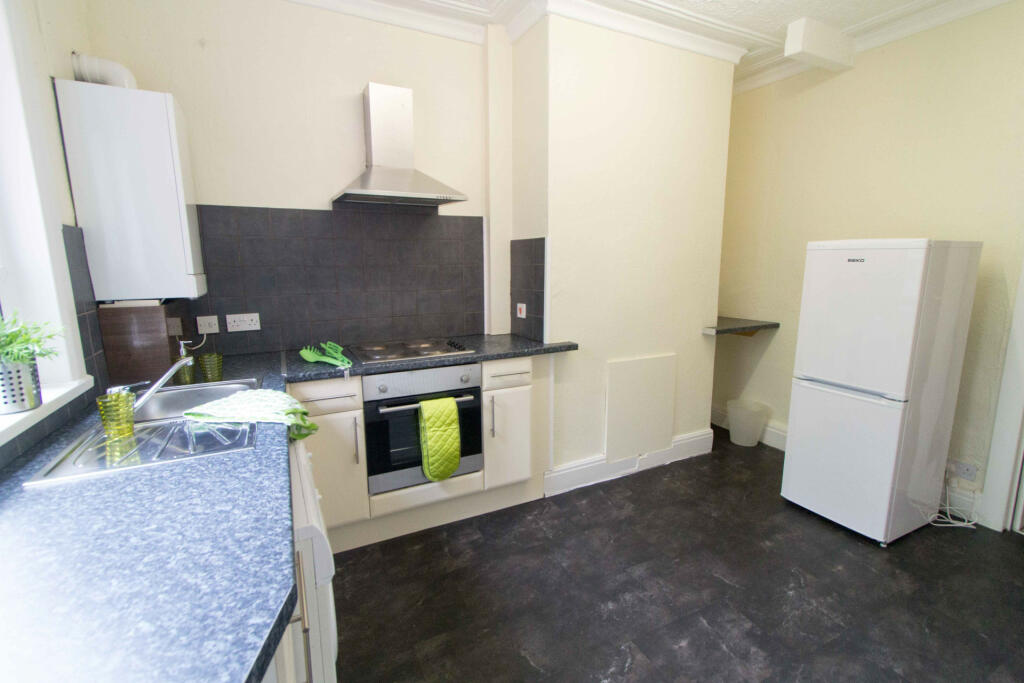1 bed 1st Floor Flat for rent in Leeds. From Parklane - Headingley