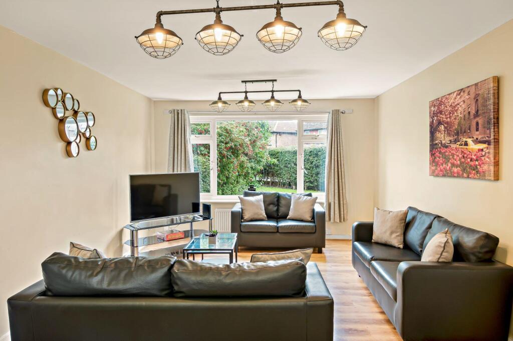 1 bed House Share for rent in Leeds. From Parklane - Headingley 1 bed House Share for rent in Leeds. From Parklane - Headingley