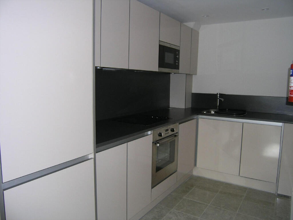 2 bed 1st Floor Flat for rent in Leeds. From Parklane - Headingley 2 bed 1st Floor Flat for rent in Leeds. From Parklane - Headingley