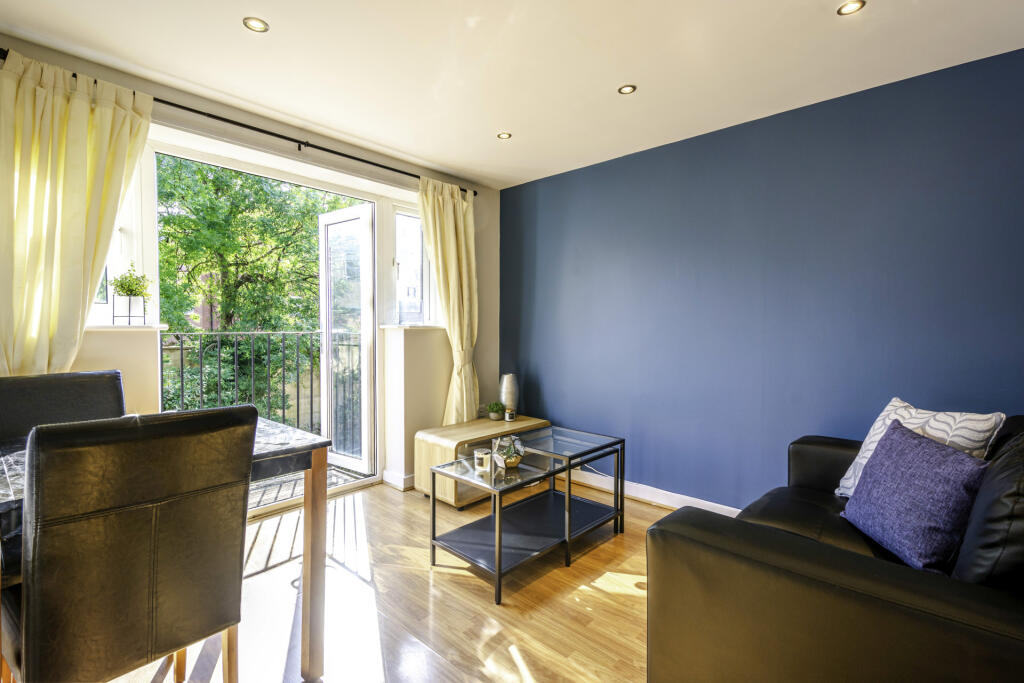 1 bed 1st Floor Flat for rent in Leeds. From Parklane - Headingley