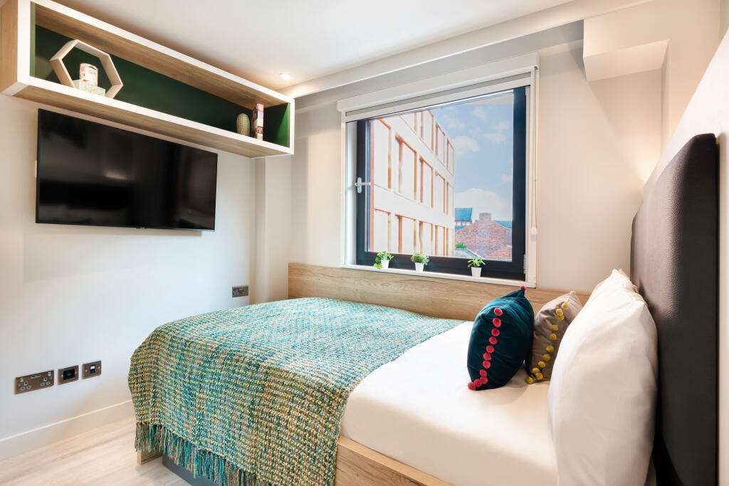 1 bed Private Halls for rent in Lincoln. From Parklane - Headingley