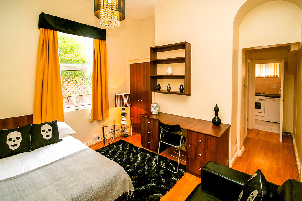 1 bed 1st Floor Flat for rent in Leeds. From Parklane - Headingley 1 bed 1st Floor Flat for rent in Leeds. From Parklane - Headingley