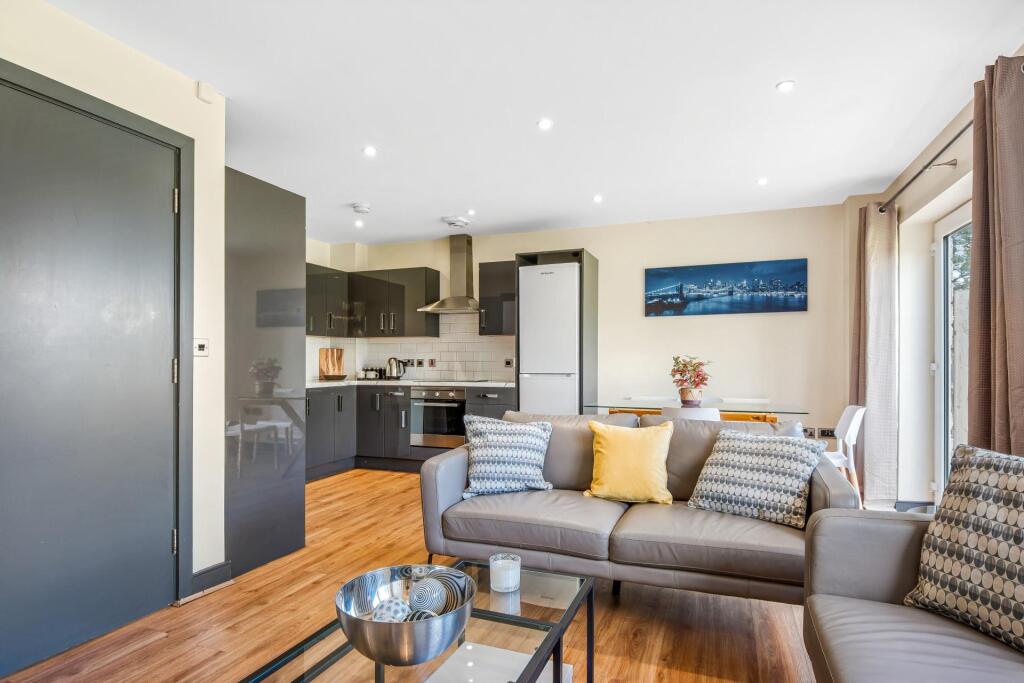 1 bed House Share for rent in Leeds. From Parklane - Headingley