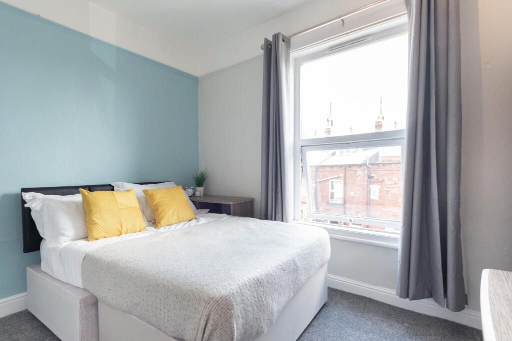 1 bed House Share for rent in Leeds. From Parklane - Headingley 1 bed House Share for rent in Leeds. From Parklane - Headingley