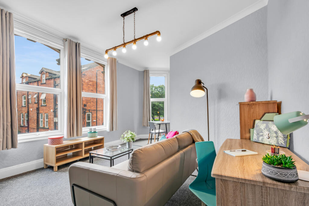 1 bed Detached for rent in Leeds. From Parklane - Headingley