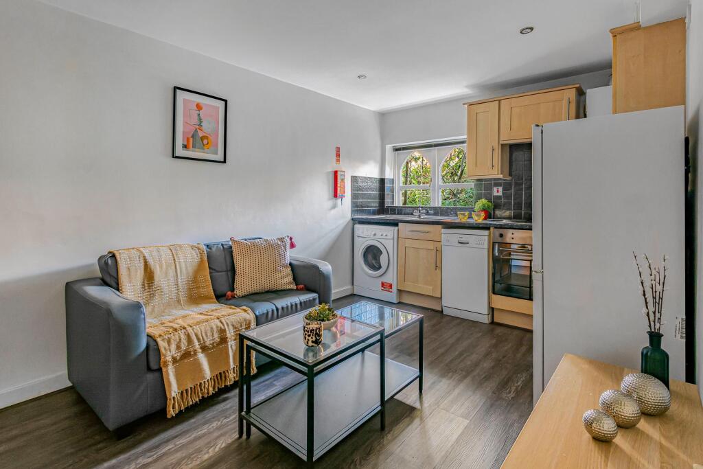 1 bed Detached for rent in Leeds. From Parklane - Headingley 1 bed Detached for rent in Leeds. From Parklane - Headingley