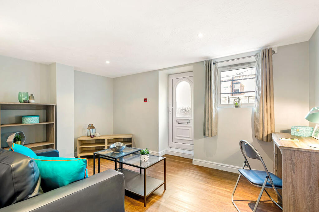 1 bed Detached for rent in Leeds. From Parklane - Headingley 1 bed Detached for rent in Leeds. From Parklane - Headingley