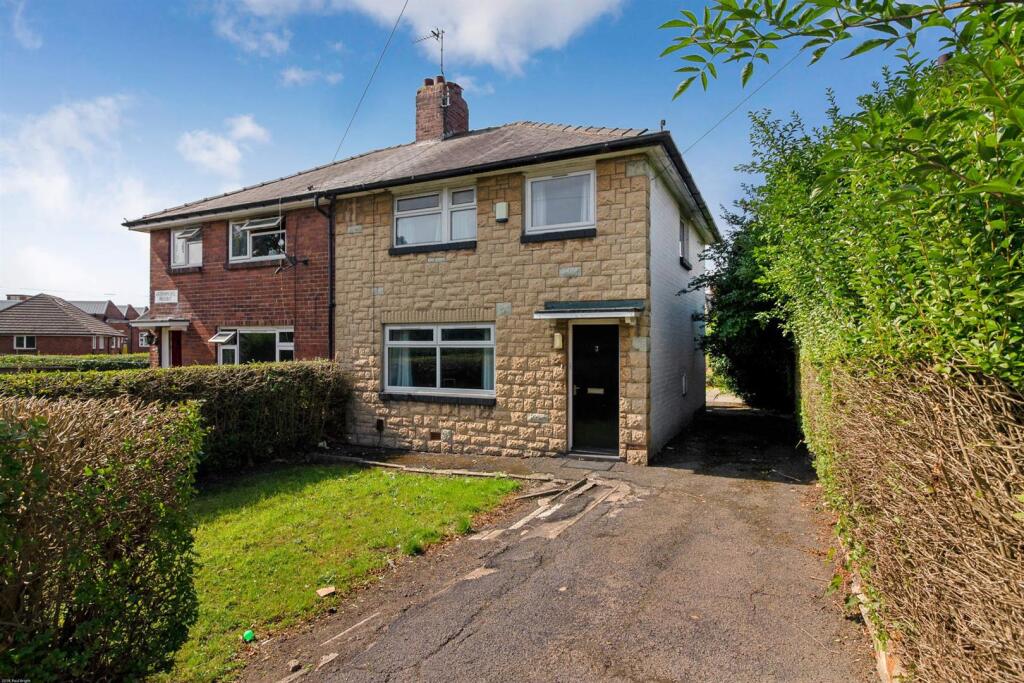 4 bed Detached for rent in Leeds. From Parklane - Leeds