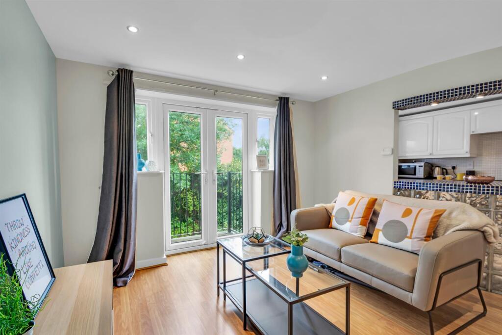 1 bed 1st Floor Flat for rent in Leeds. From Parklane - Leeds 1 bed 1st Floor Flat for rent in Leeds. From Parklane - Leeds