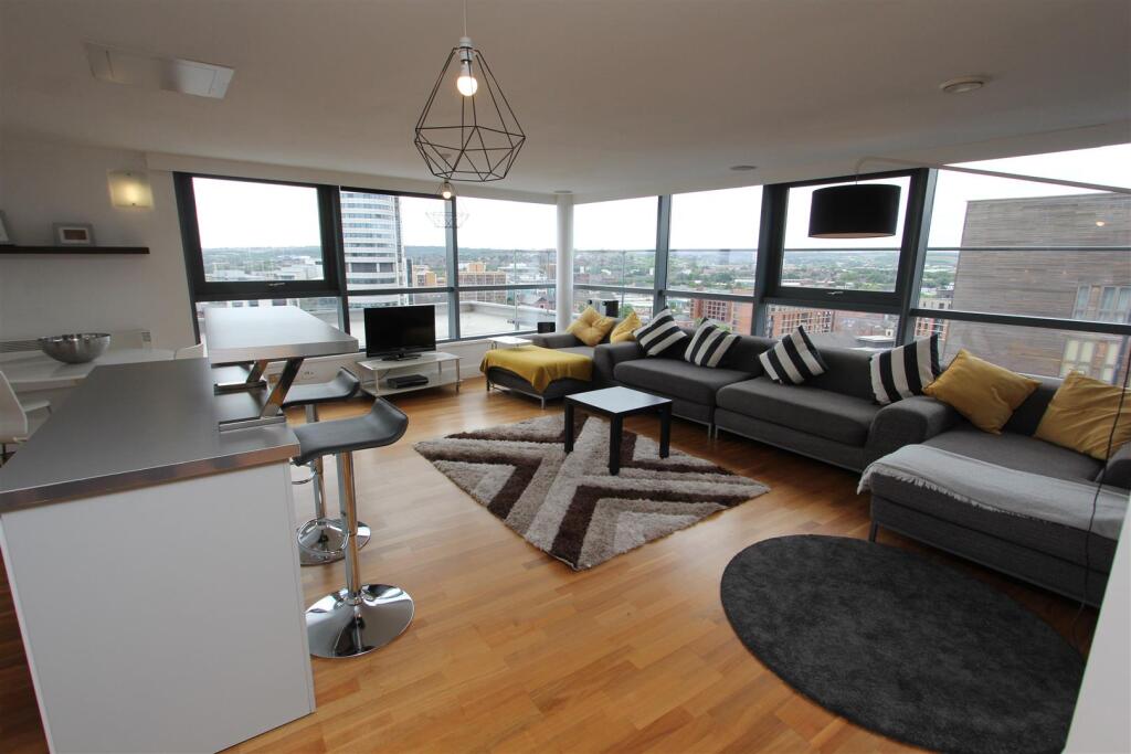2 bed 1st Floor Flat for rent in Leeds. From Parklane - Leeds