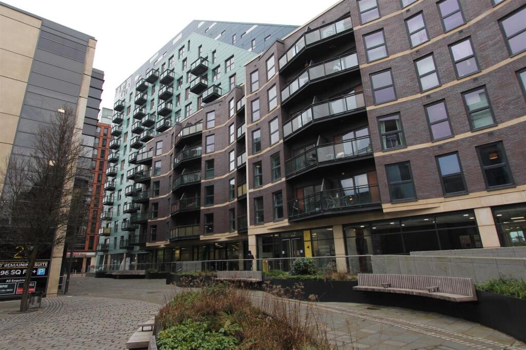 2 bed 1st Floor Flat for rent in Leeds. From Parklane - Leeds