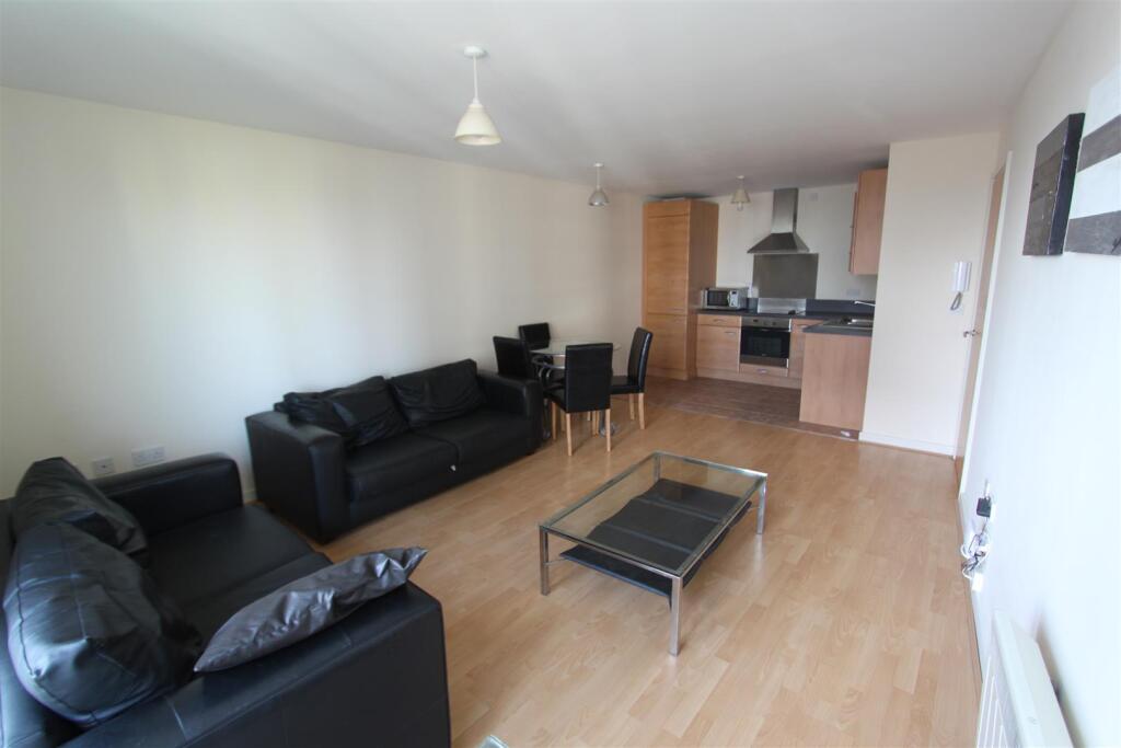 1 bed 1st Floor Flat for rent in Leeds. From Parklane - Leeds