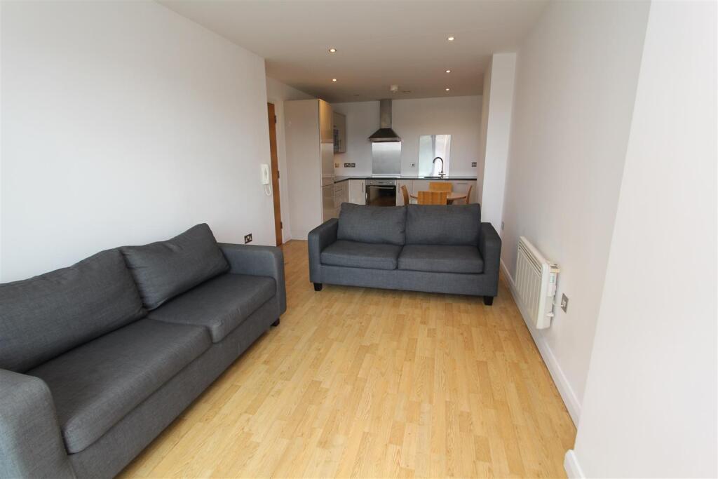 2 bed 1st Floor Flat for rent in Leeds. From Parklane - Leeds 2 bed 1st Floor Flat for rent in Leeds. From Parklane - Leeds