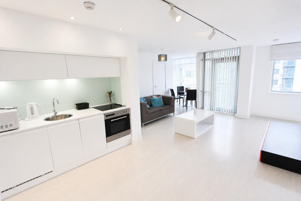 4 bed Studio for rent in Leeds. From Parklane - Leeds 4 bed Studio for rent in Leeds. From Parklane - Leeds