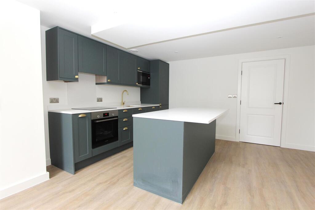 2 bed Apartment for rent in Leeds. From Parklane - Leeds